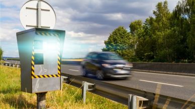 Autovelox nascosto: arriva una stangata da record