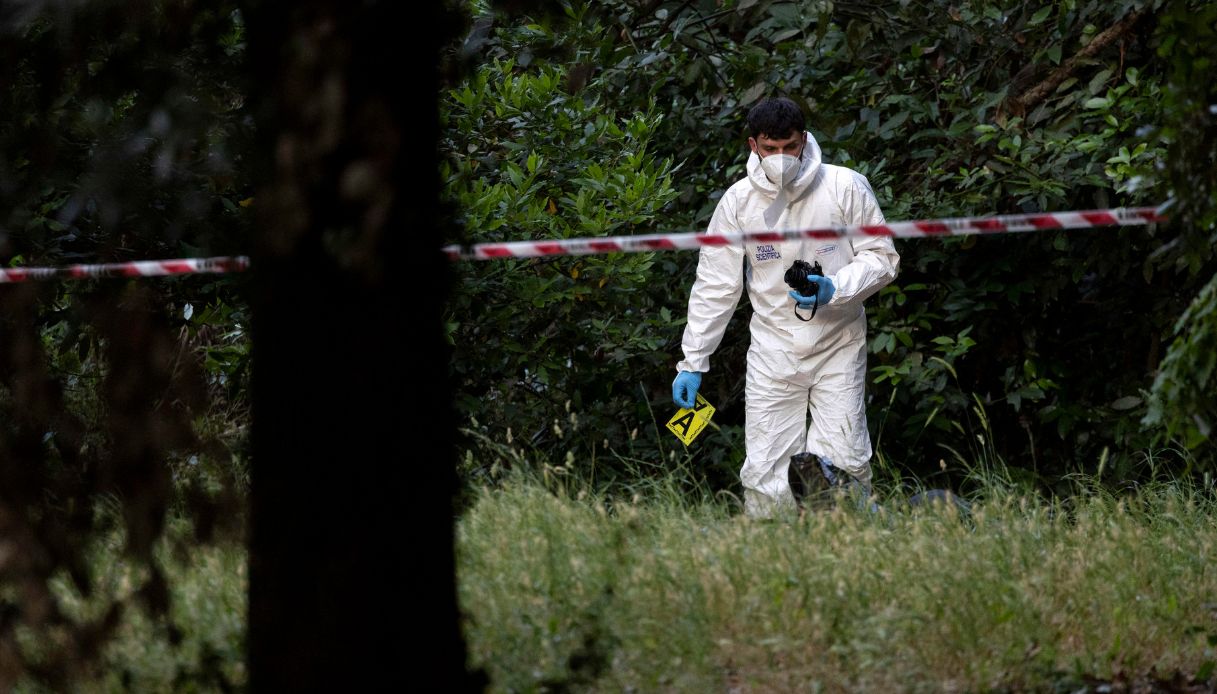 villa pamphini autopsia donna